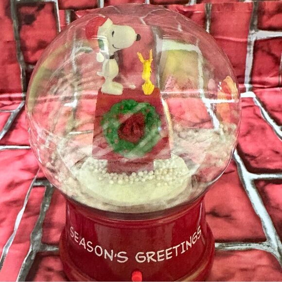 Peanuts Snoopy Air Snow musical Globe - Picture 4 of 6